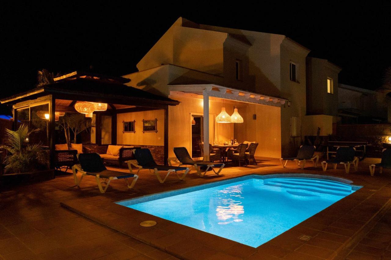 Villa Privada En Corralejo Exterior photo